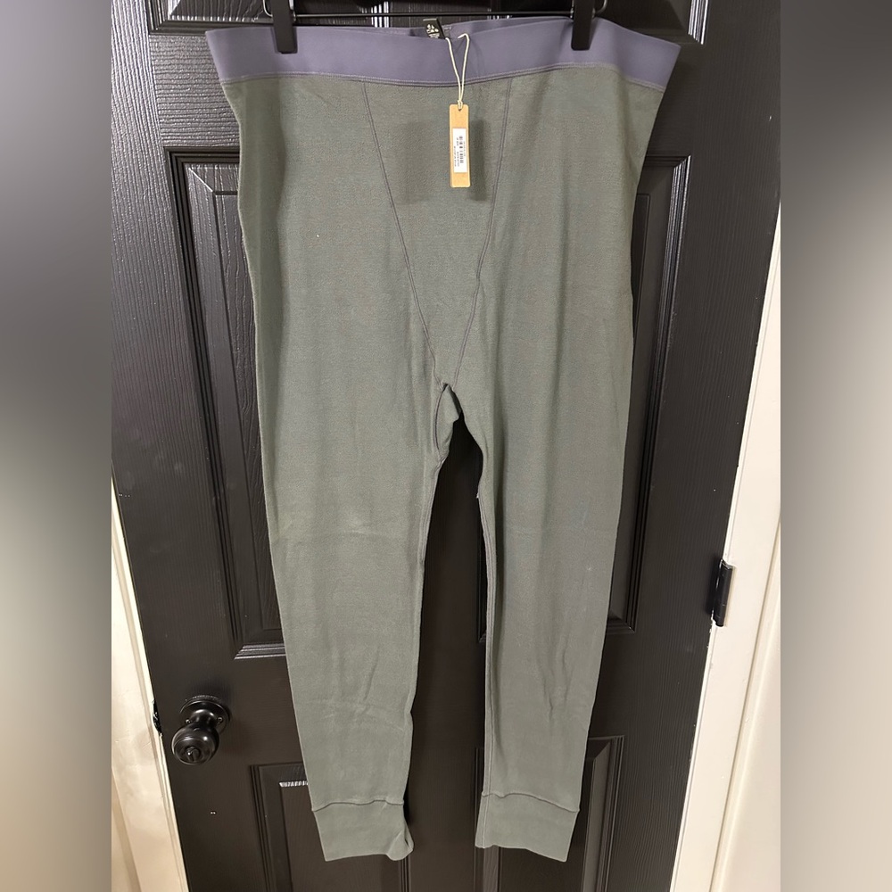 SKIMS Slate Logo Leggings